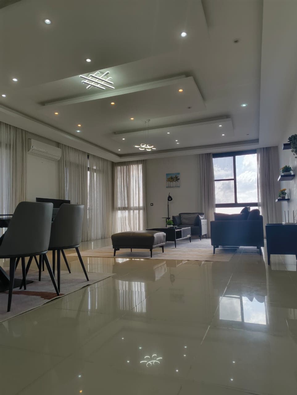 Appartement meublé 3 chambres salon Almadies