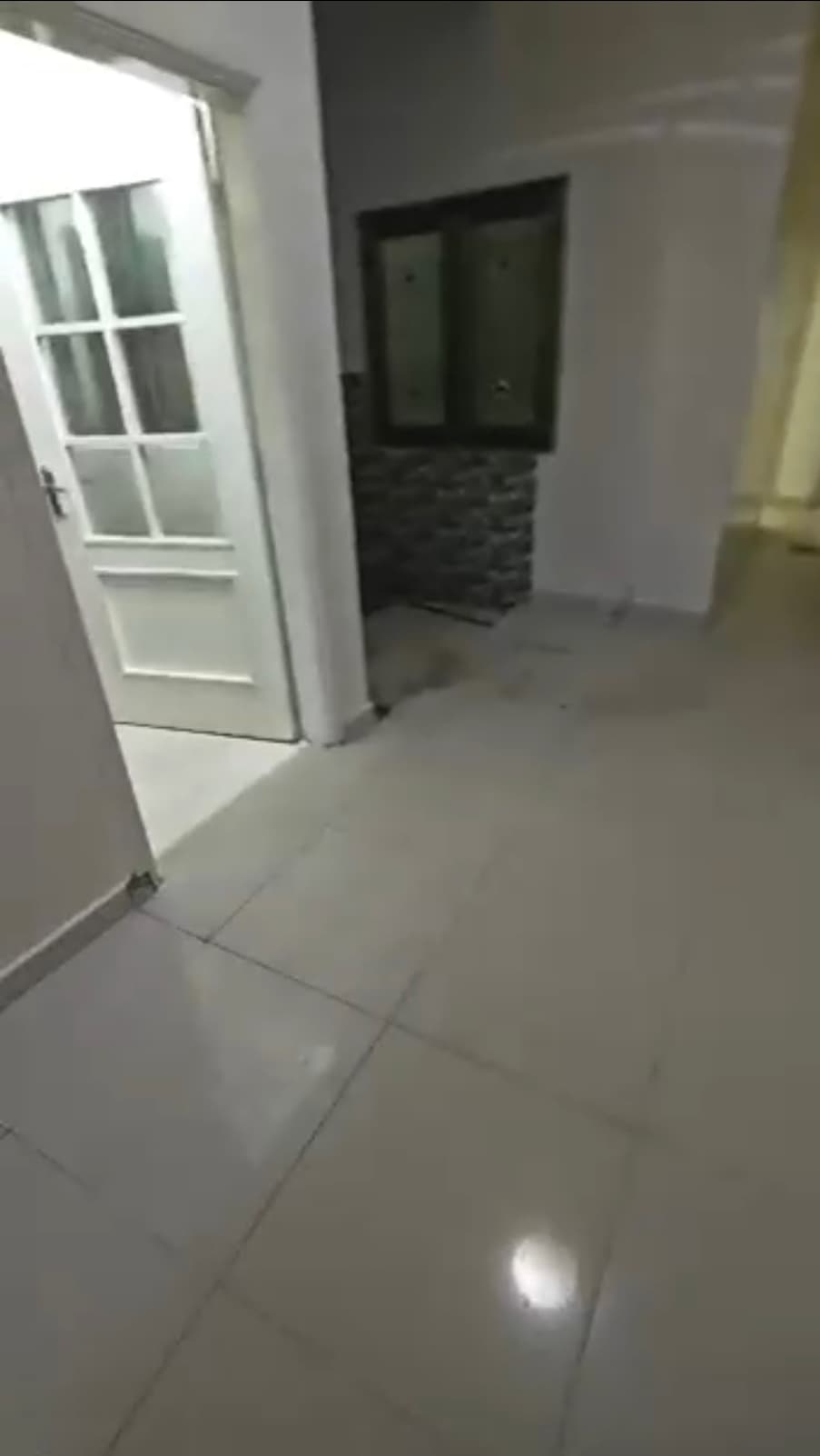 Appartement à louer cité Batrain 2 chambre salon - Image 1