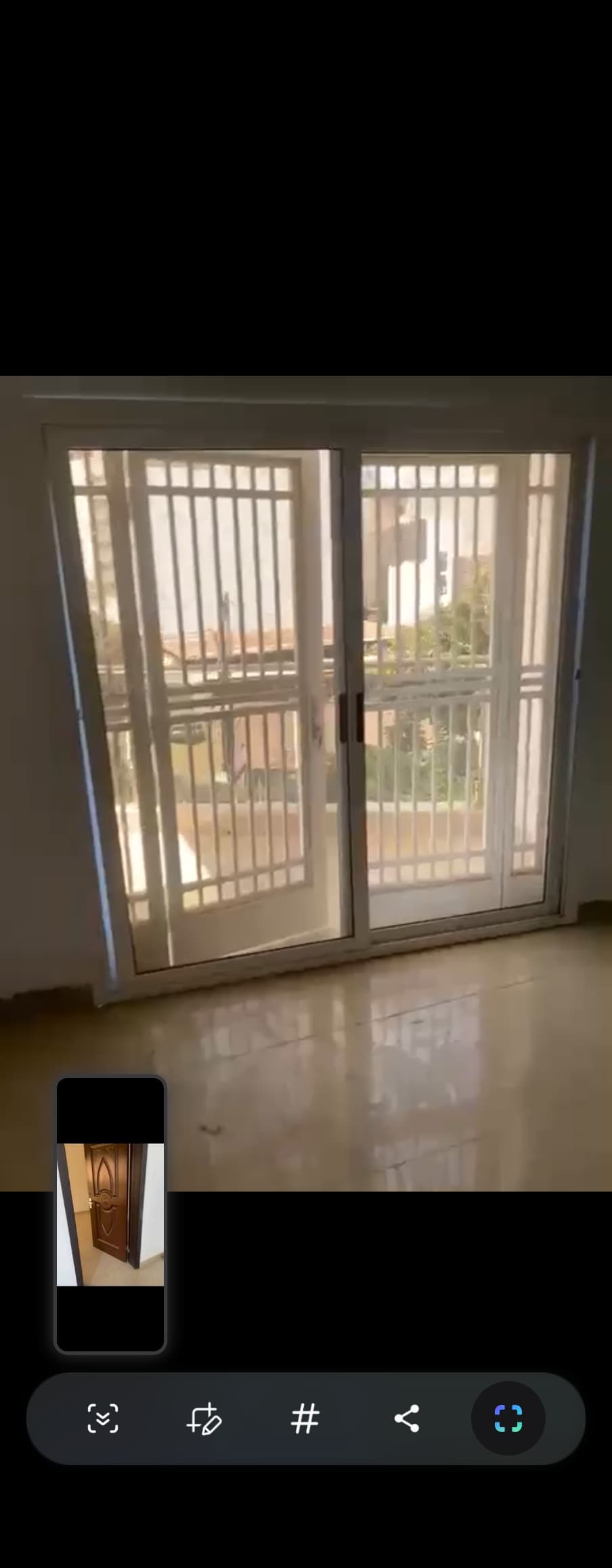 Appartement entrée salon 1toilette extérieur, cuisine au 2eme étage - Miniature 4