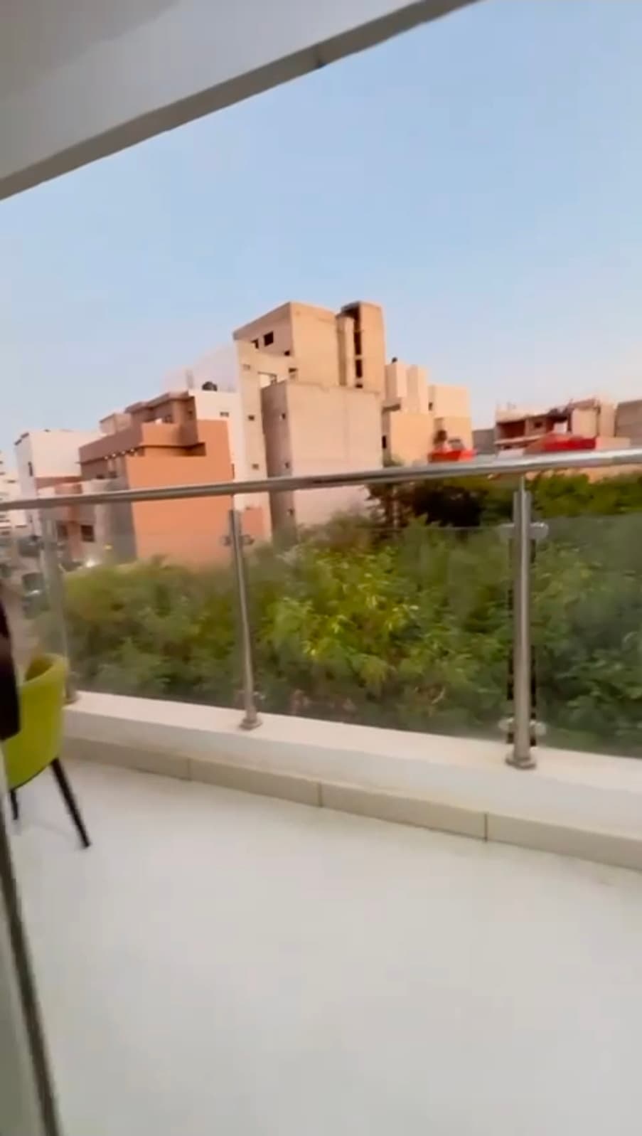 Très bel appartement  à louer , situé aux mamelles au 2nd etage  - Miniature 4