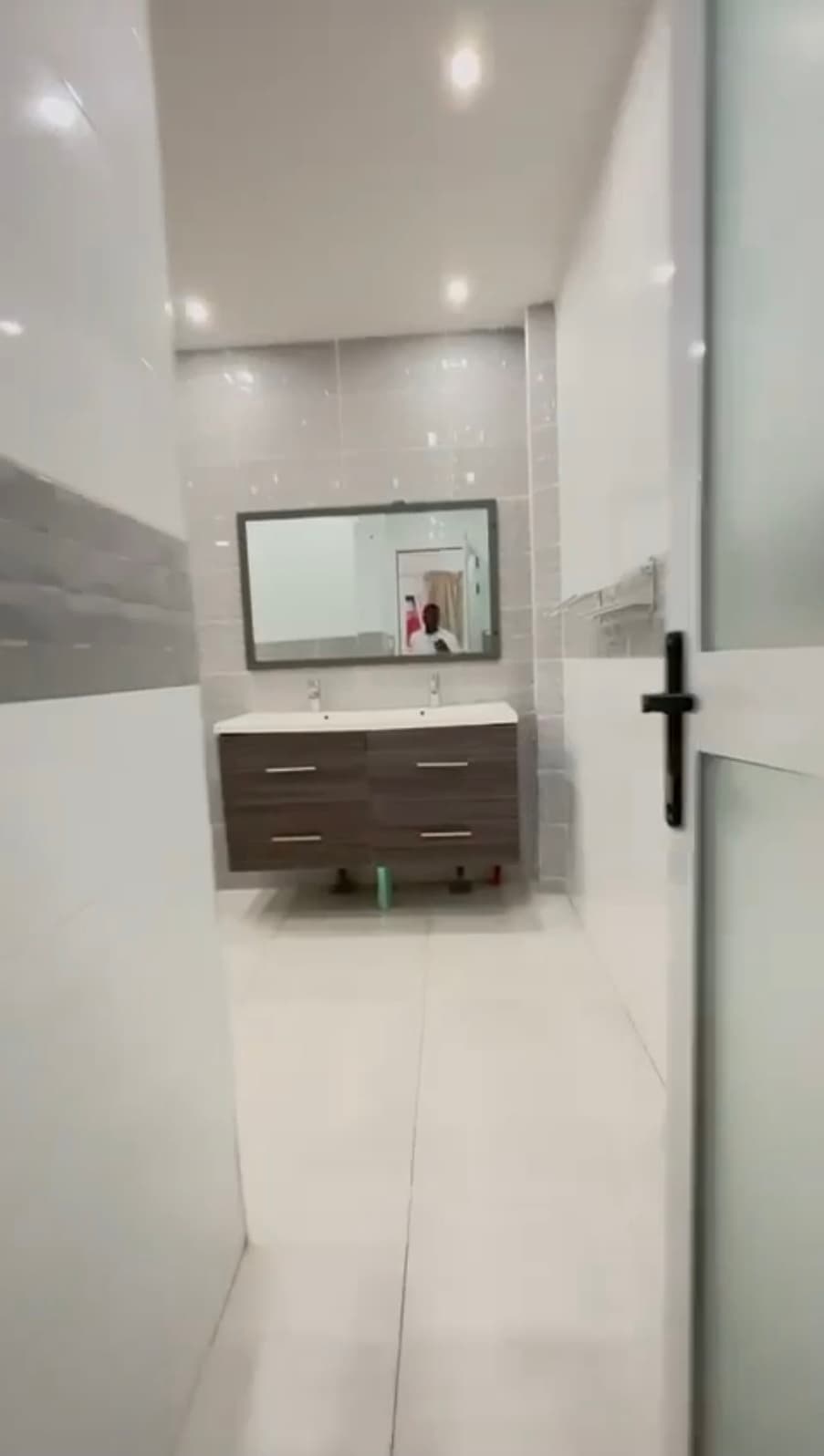 Très bel appartement  à louer , situé aux mamelles au 2nd etage  - Miniature 6